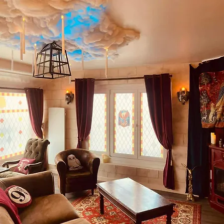 La Maison Magique Des Sorciers אמיינס